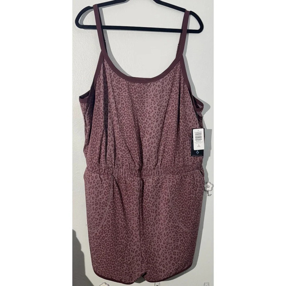 Stretch Woven Active Romper With Pockets - Picture 4 of 5